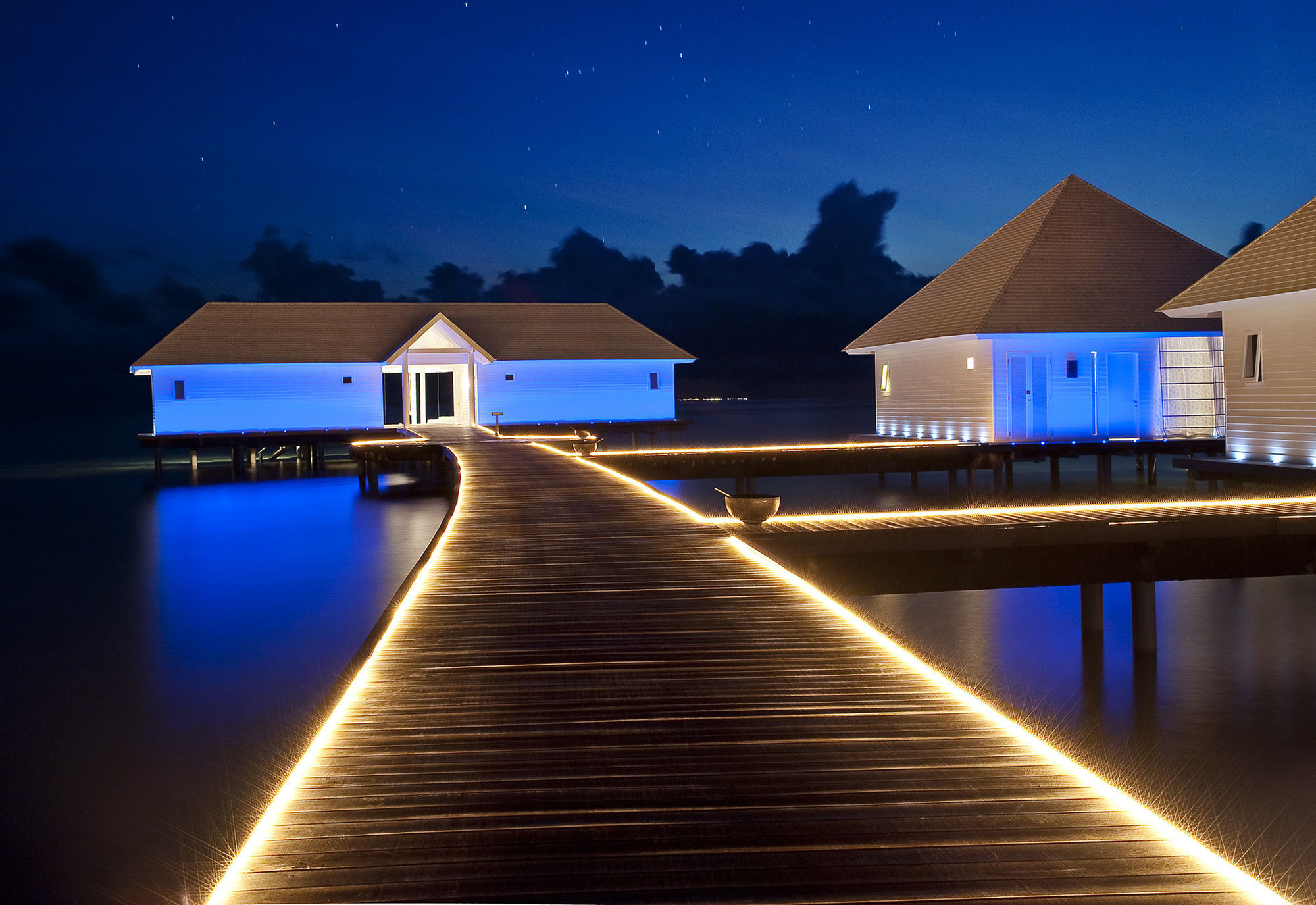 Diamonds Athuruga Beach & Water Villas Ngoại thất bức ảnh